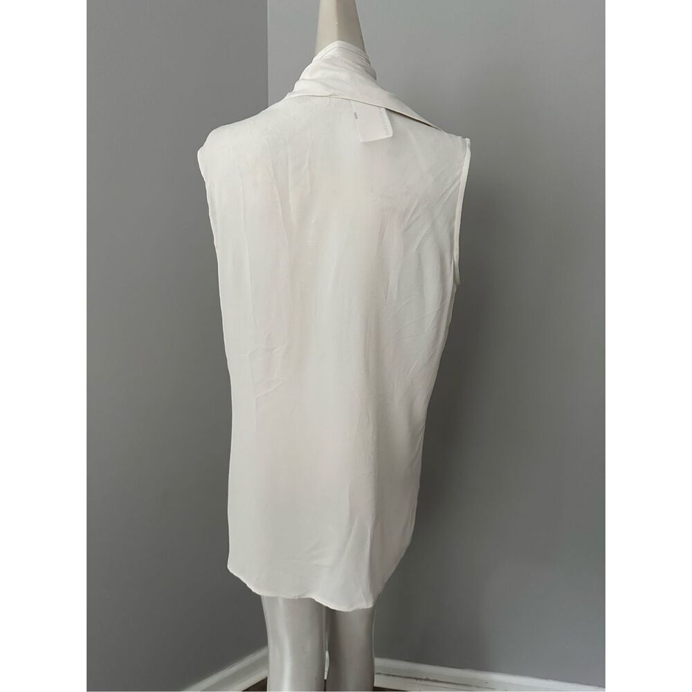 NWT Chiara Boni Sleeveless Tie Neck Button Down Tunic Top Off White Size 42 (6) - Picture 5 of 8